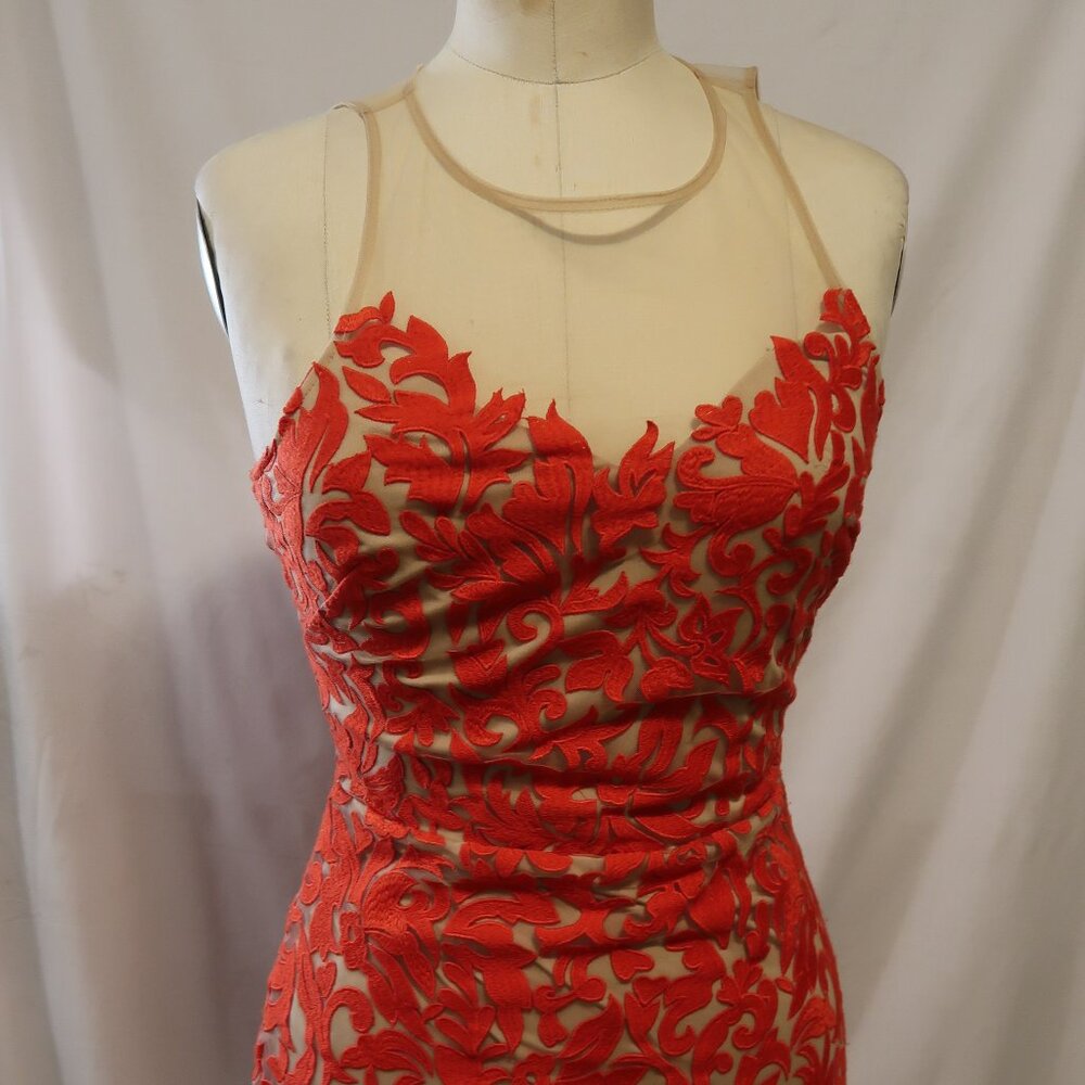 Red Embroidered Bodycon Cocktail Dress